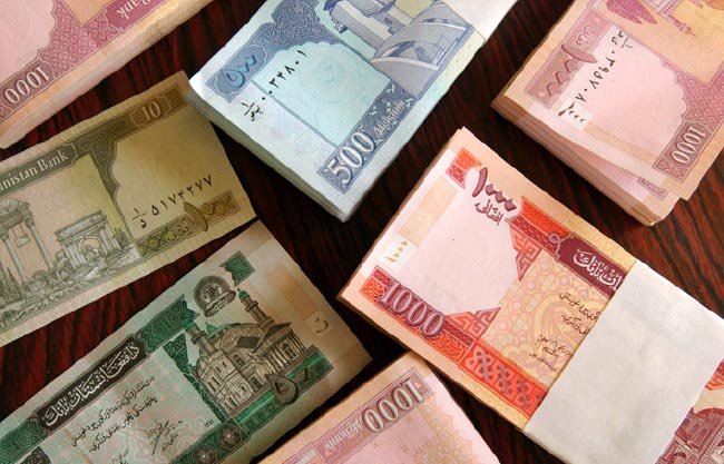 وضعیت پولی و مالی افغانستان در سه سال که گذشت؛ ضعف و قوت حکومت